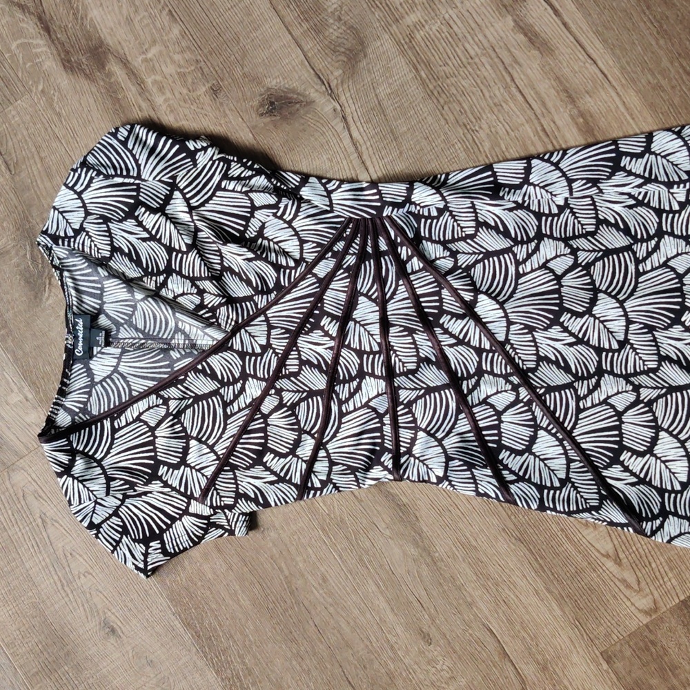 CONNECTED black and white dress Size 4